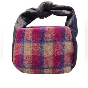 SUNDANCE SOIRE KNOTTED BAG. MISSING CROSSBODY STRAP.